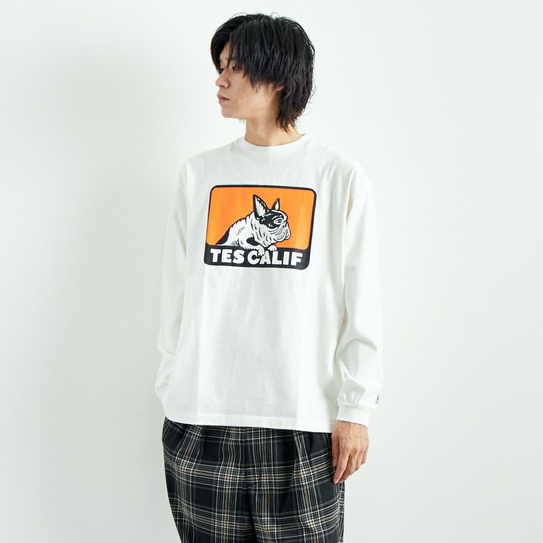 The Endless Summer [エンドレスサマー] ボックスロゴ ロングスリーブTシャツ [FH-24774323] 07 WHITE &&モデル身長：182cm 着用サイズ：L&&