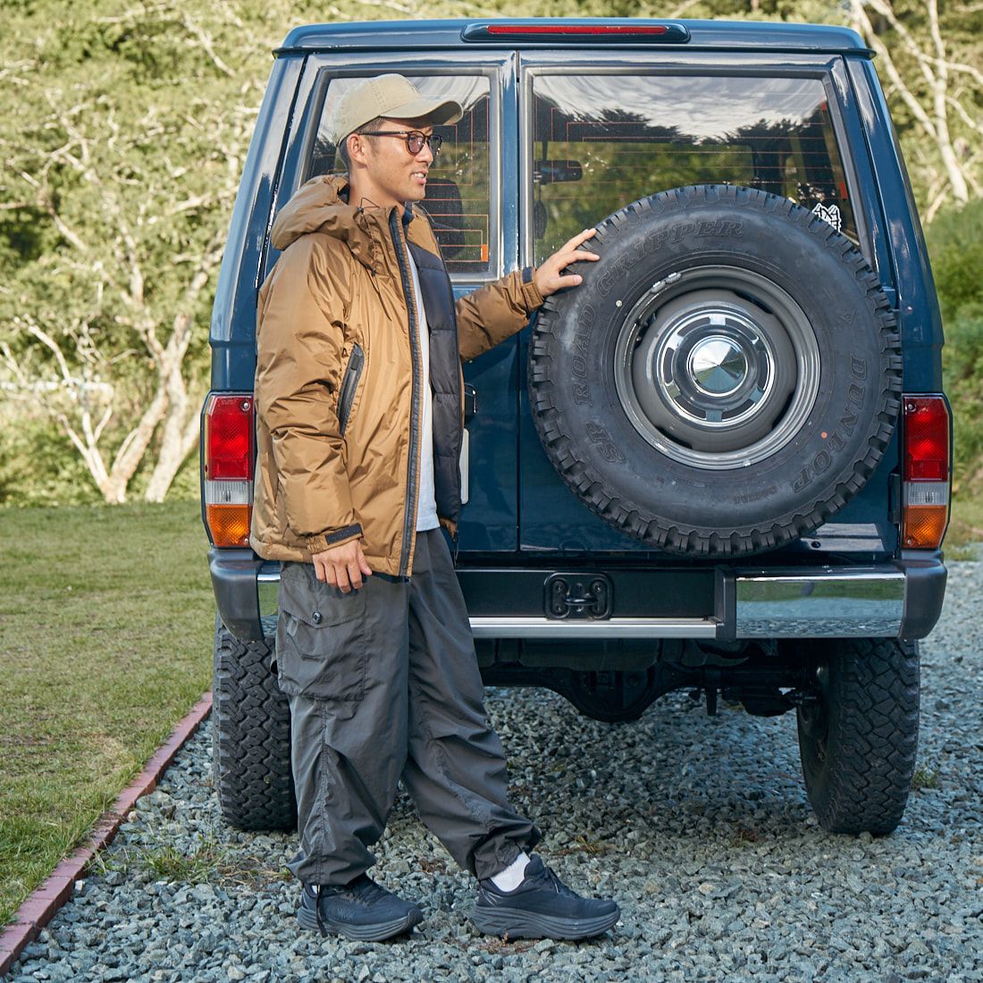 JEANSFACTORY × NANGA [ジーンズファクトリー × ナンガ] 別注 オーロラテックスダウンジャケット [JMP-244-022] COYOTE &&モデル身長：176cm 着用サイズ：L&&