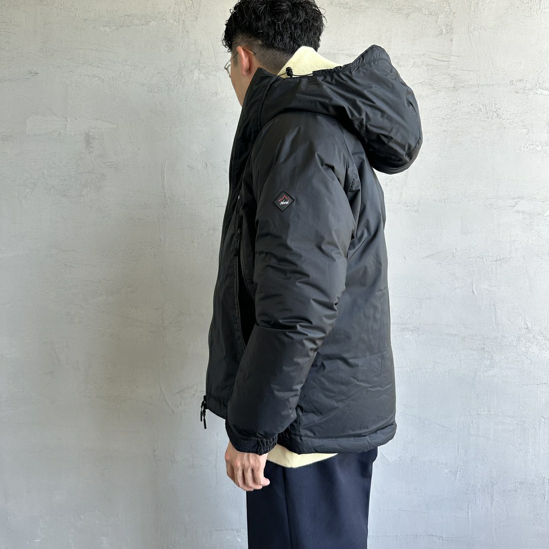 JEANSFACTORY × NANGA [ジーンズファクトリー × ナンガ] 別注 オーロラテックスダウンジャケット [JMP-244-022] BLACK &&モデル身長：168cm 着用サイズ：M&&