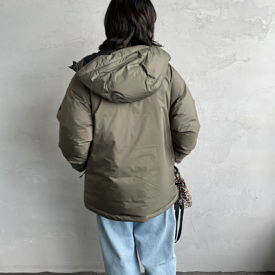 JEANSFACTORY × NANGA [ジーンズファクトリー × ナンガ] 別注 オーロラテックスダウンジャケット [JMP-244-022] KHAKI &&モデル身長：160cm 着用サイズ：S&&
