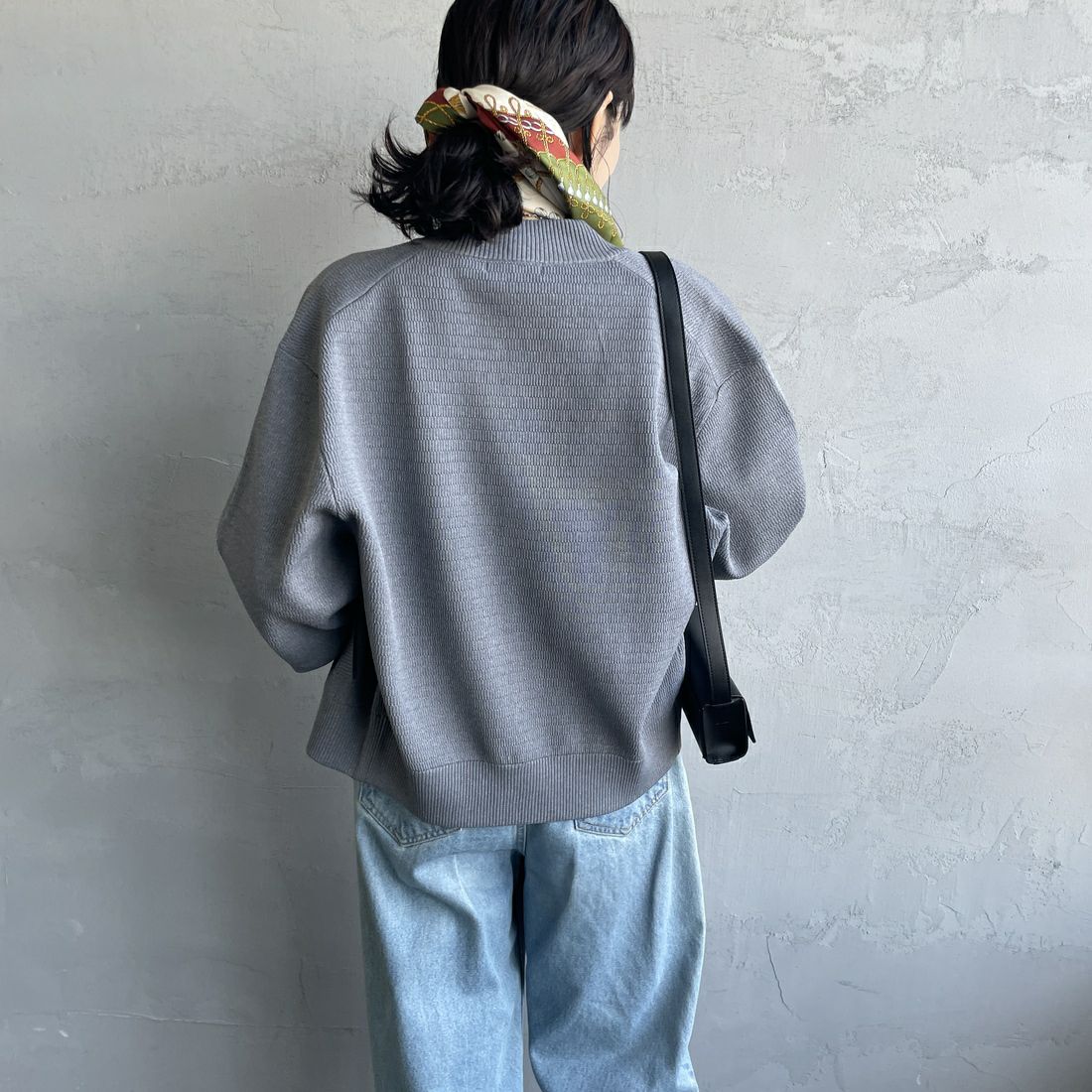 THOUSAND MILE [サウザンド マイル] 別注 ハニカムニットブルゾン [TM242PK50340-JF] 15 MD.GRAY&&モデル身長：160cm 着用サイズ：F&&