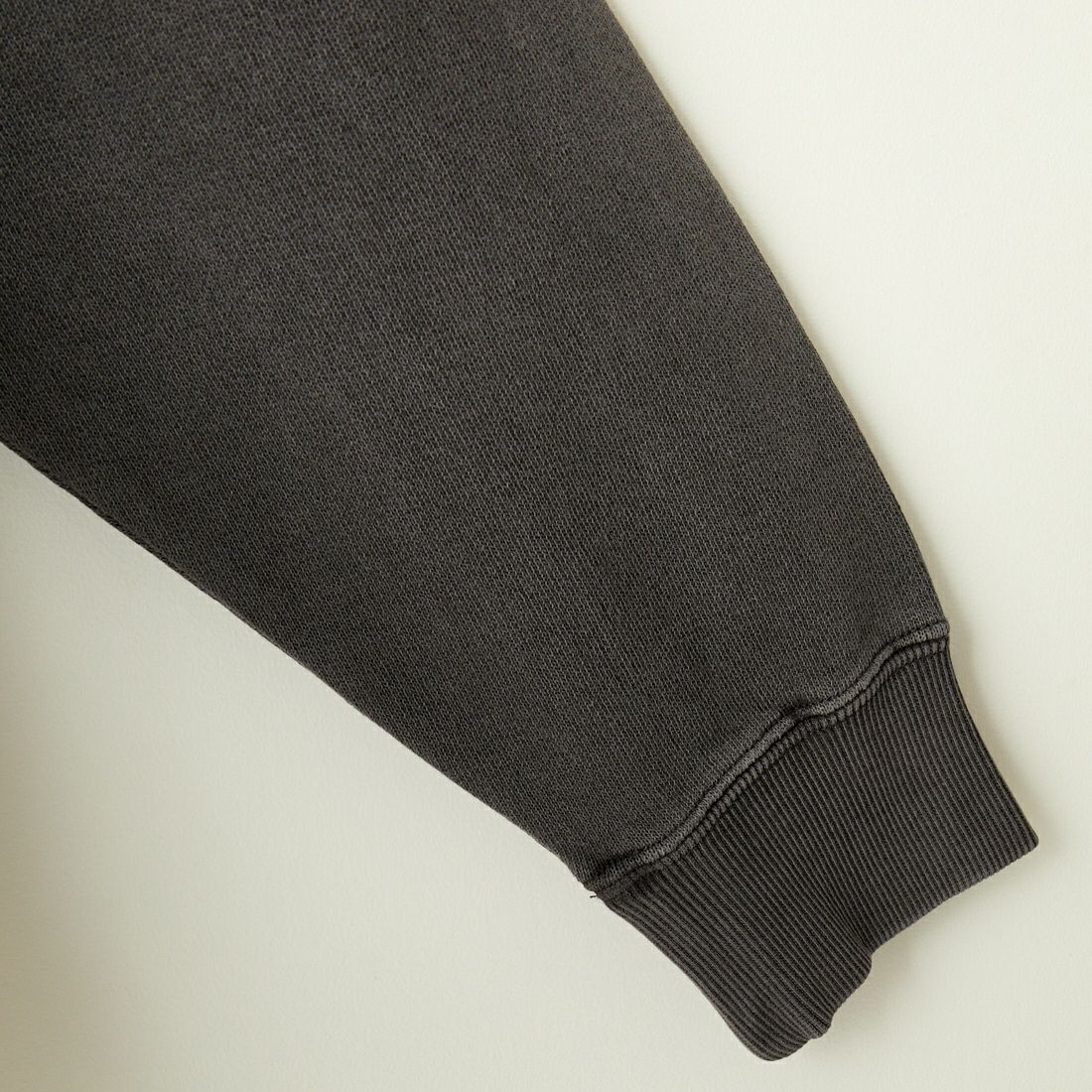 PENDLETON [ペンドルトン] 別注 ネイティブ柄 バックプリントピグメントスウェット [4475-7238-JF] BLACK