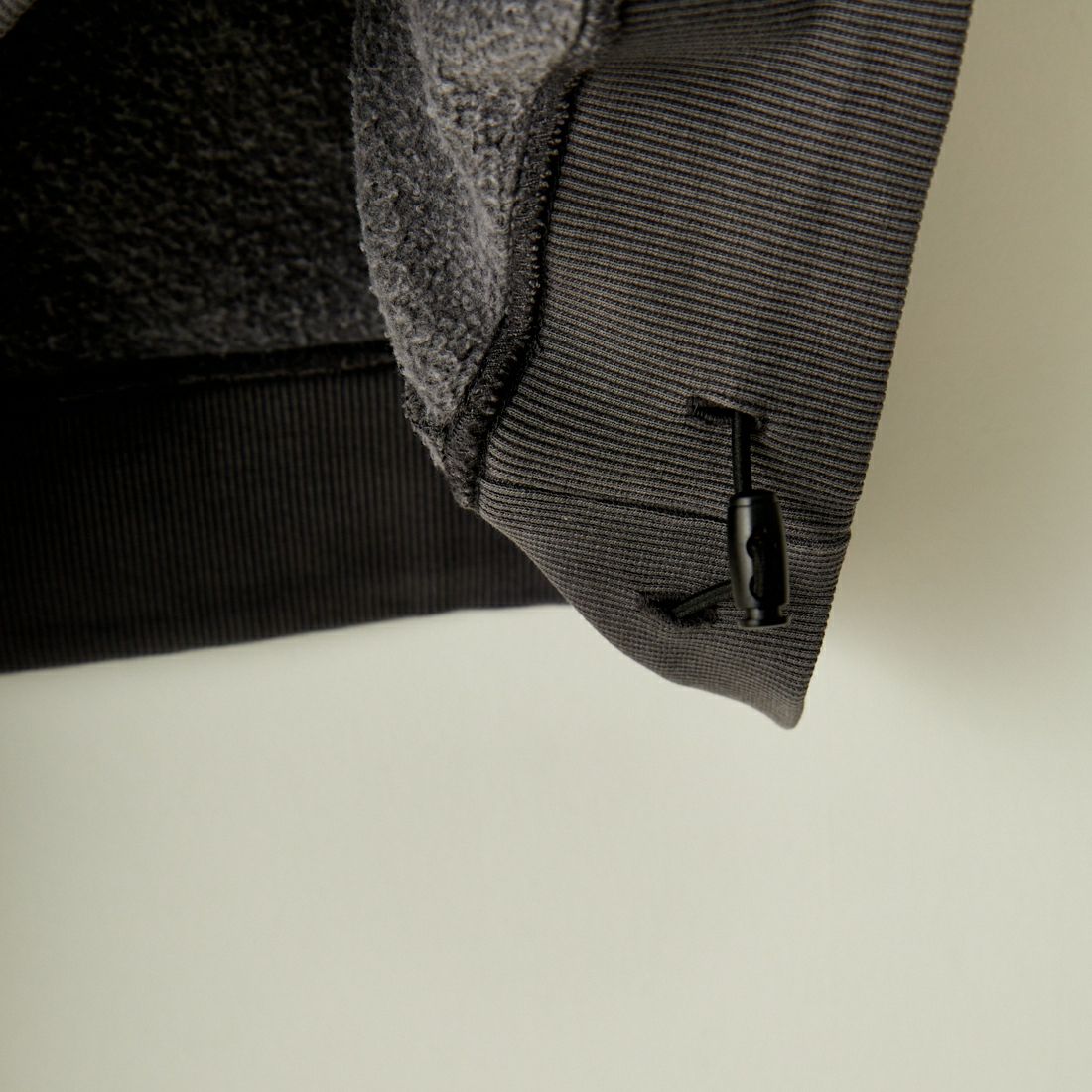 PENDLETON [ペンドルトン] 別注 ネイティブ柄 バックプリントピグメントスウェット [4475-7238-JF] BLACK