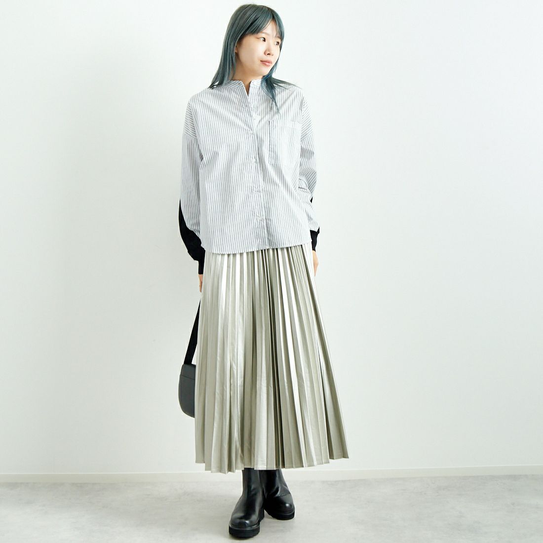 Jeans Factory Clothes [ジーンズファクトリークローズ] フェイクレザープリーツスカート [8920593-06] 19 ｼﾙﾊﾞｰ &&モデル身長：167cm 着用サイズ：F&&