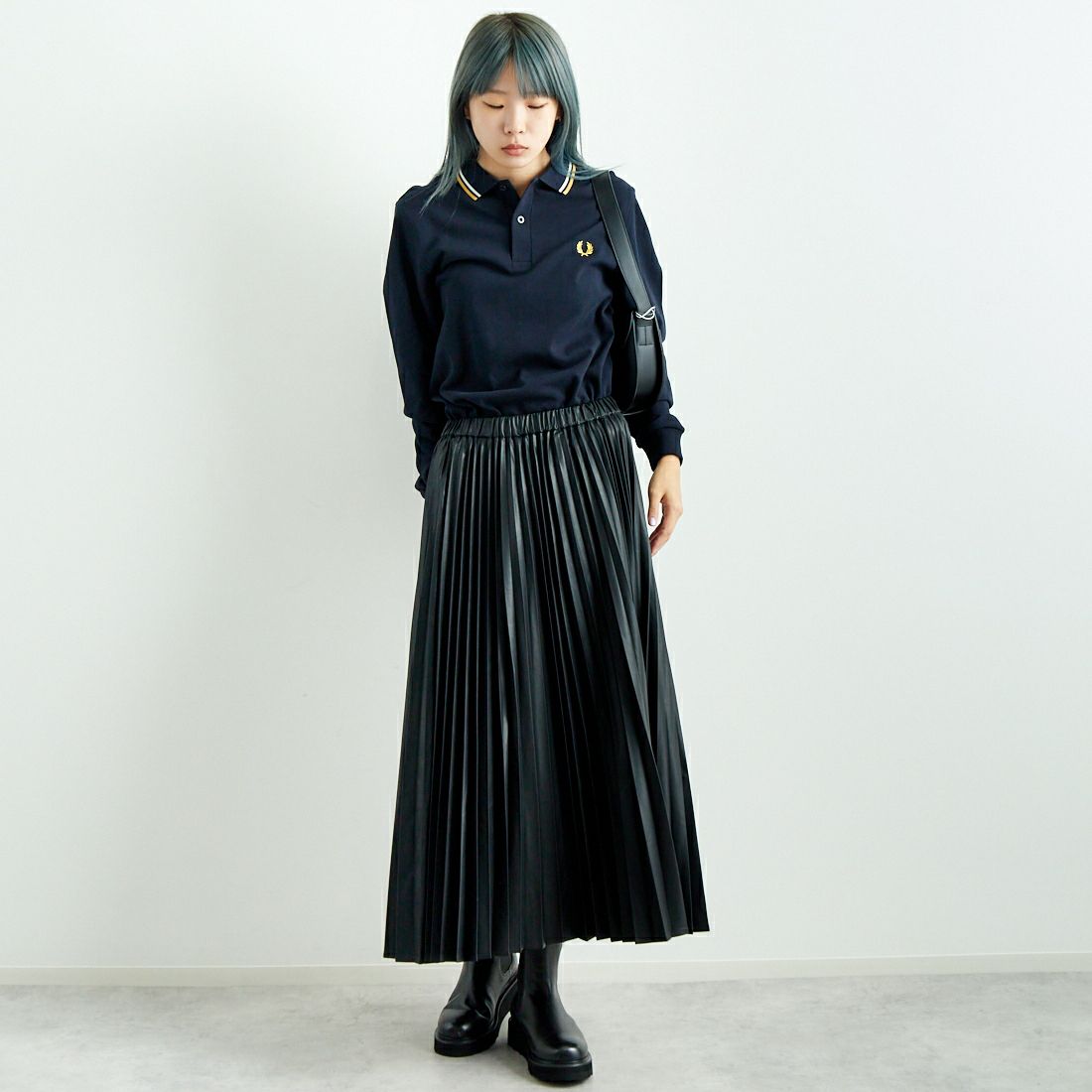 Jeans Factory Clothes [ジーンズファクトリークローズ] フェイクレザープリーツスカート [8920593-06] 03 ﾌﾞﾗｯｸ &&モデル身長：167cm 着用サイズ：F&&