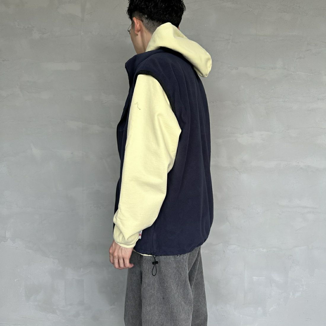 frostline [フロストライン] 別注 ナイロンフリース リバーシブルベスト [FL3-VT-IN3-JF] NAVY &&モデル身長：168cm 着用サイズ：L&&