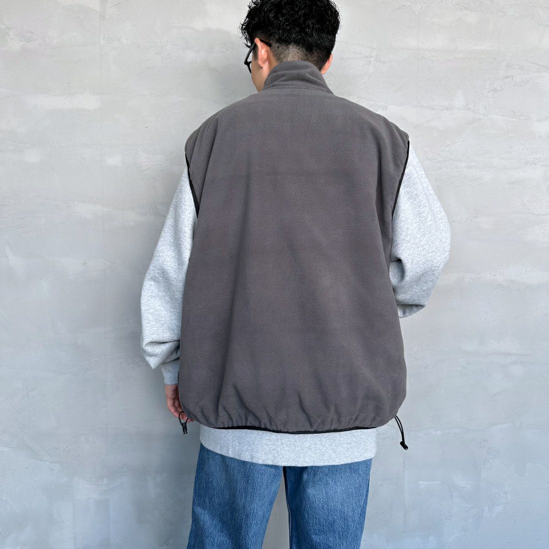 frostline [フロストライン] 別注 ナイロンフリース リバーシブルベスト [FL3-VT-IN3-JF] GREEN &&モデル身長：168cm 着用サイズ：L&&