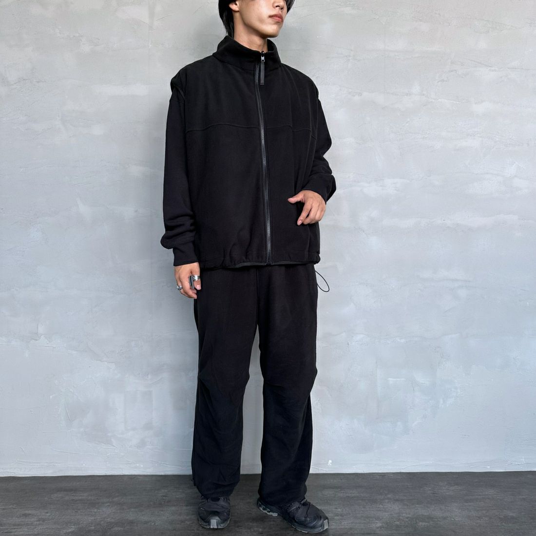 frostline [フロストライン] 別注 ナイロンフリース リバーシブルパンツ [FL5-PT-IN4-JF] BLACK &&モデル身長：179cm 着用サイズ：L&&