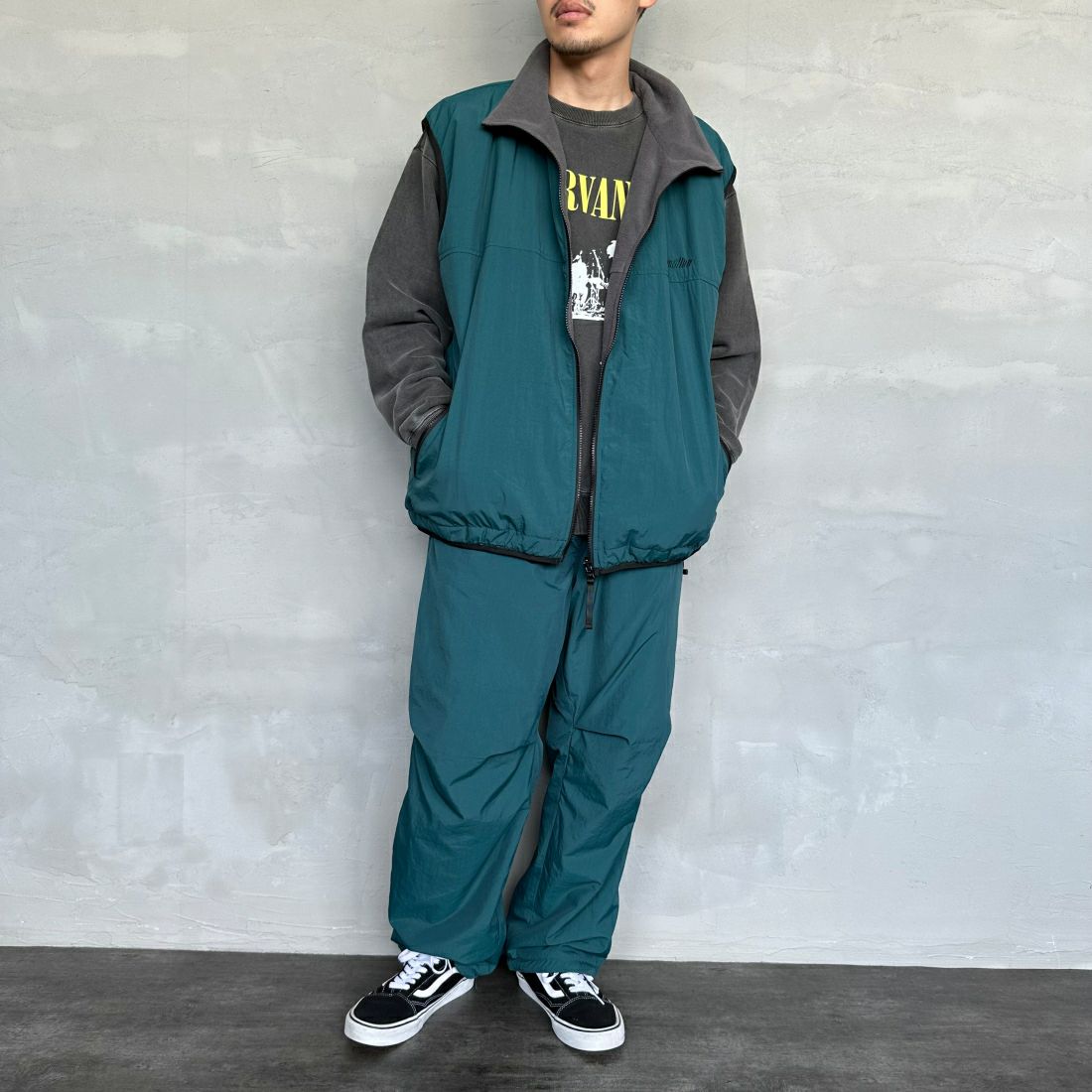 frostline [フロストライン] 別注 ナイロンフリース リバーシブルパンツ [FL5-PT-IN4-JF] GREEN &&モデル身長：168cm 着用サイズ：L&&