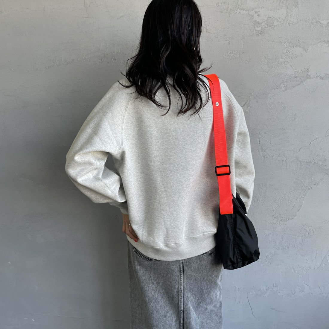 Gymphlex [ジムフレックス] スウィングスリーブ クルーネックスウェット [GY-C0291TCF] TOP GREY &&モデル身長：160cm 着用サイズ：14&&