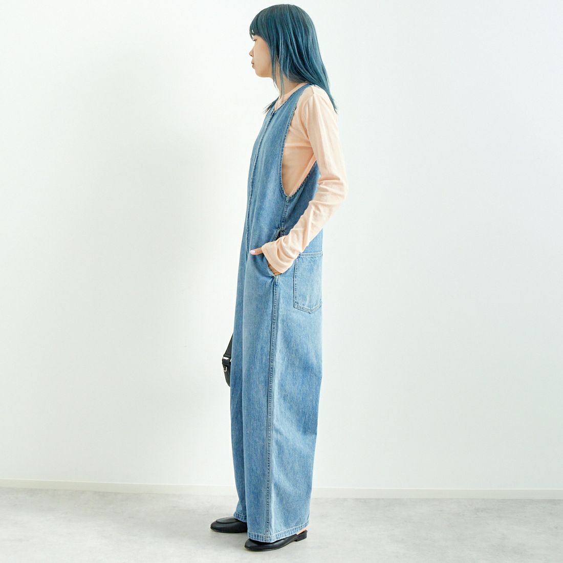 Johnbull [ジョンブル] コットンデニムオールインワン [JL243P20] 016 ﾌﾞﾘｰﾁ &&モデル身長：167cm 着用サイズ：M&&