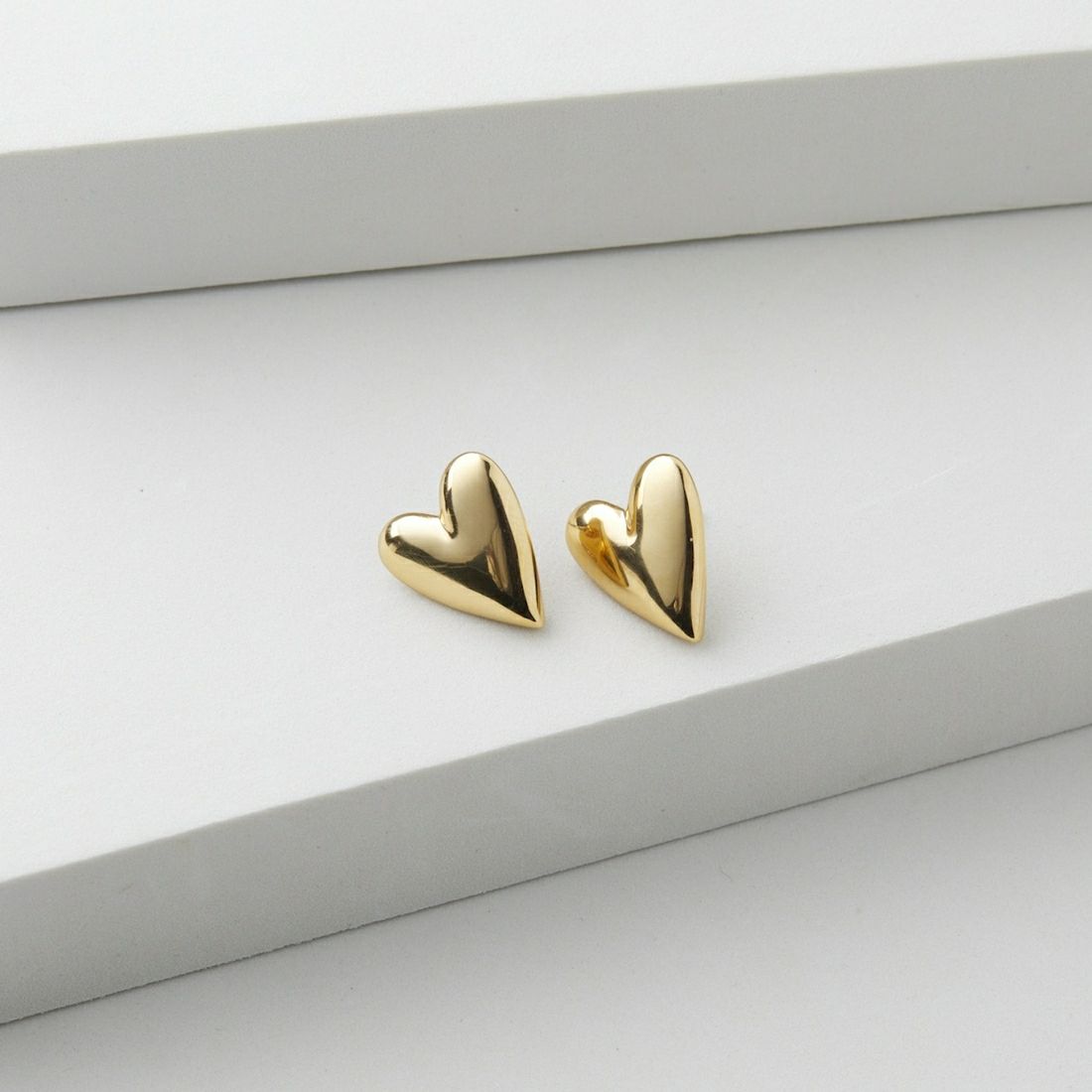 Baqless [バックレス] アミティ カリーヌゴールドピアス [AM-CLN-YG] GOLD