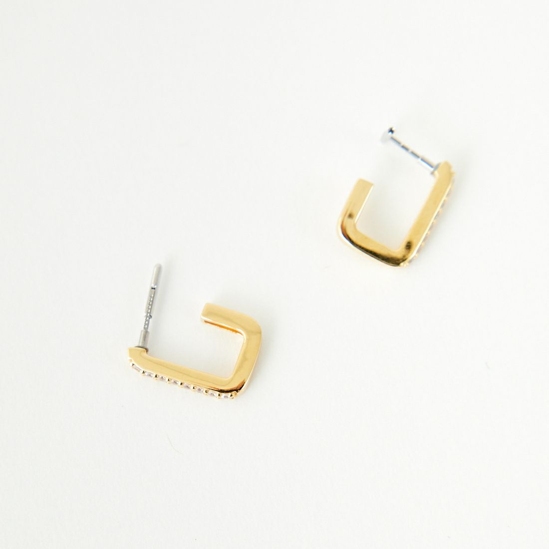 Baqless [バックレス] エンブレスバレリー ゴールドピアス [HP-VL-YG] GOLD