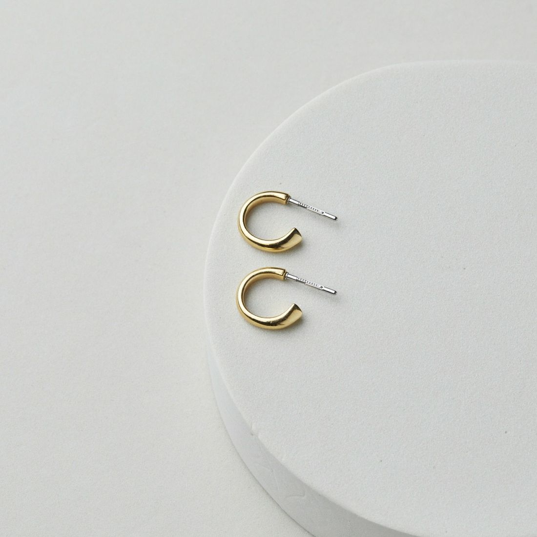 Baqless [バックレス] エンブレスセージ ゴールドピアス [HP-SG-YG