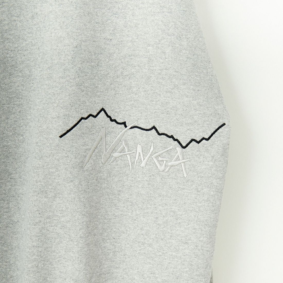 JEANSFACTORY × NANGA [ジーンズファクトリー × ナンガ] 別注 バックロゴ刺繍 クルーネックスウェット [NW24AW-JF2] GRAY