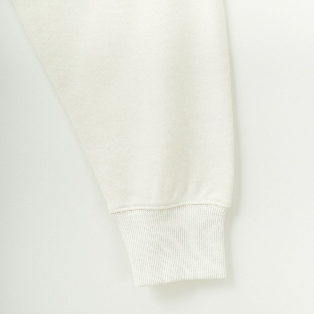 JEANSFACTORY × NANGA [ジーンズファクトリー × ナンガ] 別注 バックロゴ刺繍 クルーネックスウェット [NW24AW-JF2] WHITE