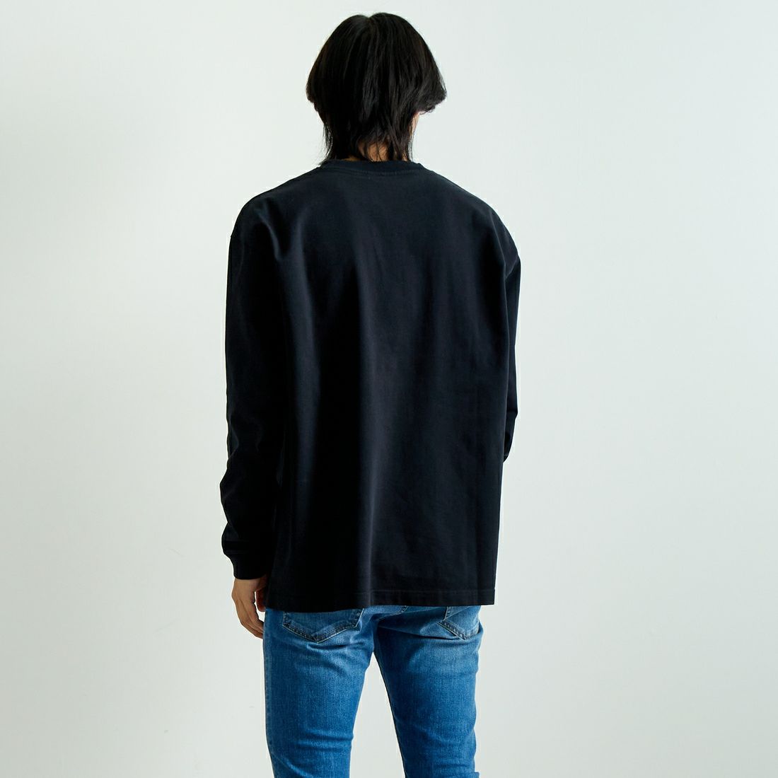 MAISON KITSUNE [メゾン キツネ] ボールド フォックスヘッドパッチ コンフォートロングスリーブTシャツ [LM00109KJ0118] BLACK &&モデル身長：179cm 着用サイズ：M&&