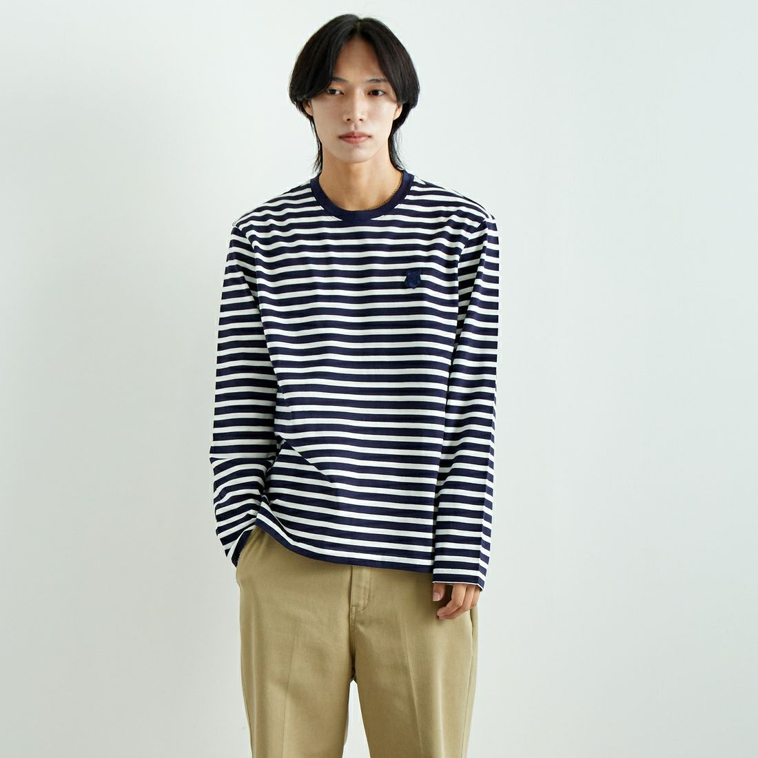 MAISON KITSUNE [メゾン キツネ] ボールド フォックスヘッドパッチ レギュラーマリンボーダーTシャツ [NM00106KJ0044]