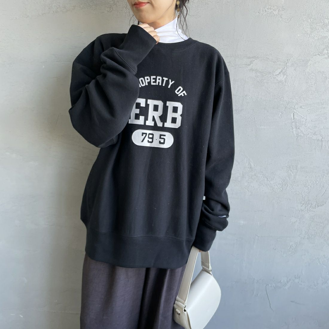 Hanes [ヘインズ] ソフトフィットタートルネック ロングスリーブTシャツ [HW4-A505] 010 ﾎﾜｲﾄ &&モデル身長：160cm 着用サイズ：F&&