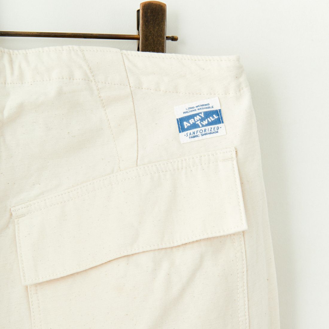 ARMY TWILL SANFORIZED [アーミーツイル サンフォライズド] バックサテンカーゴパンツ [AM-2455001] ECRU
