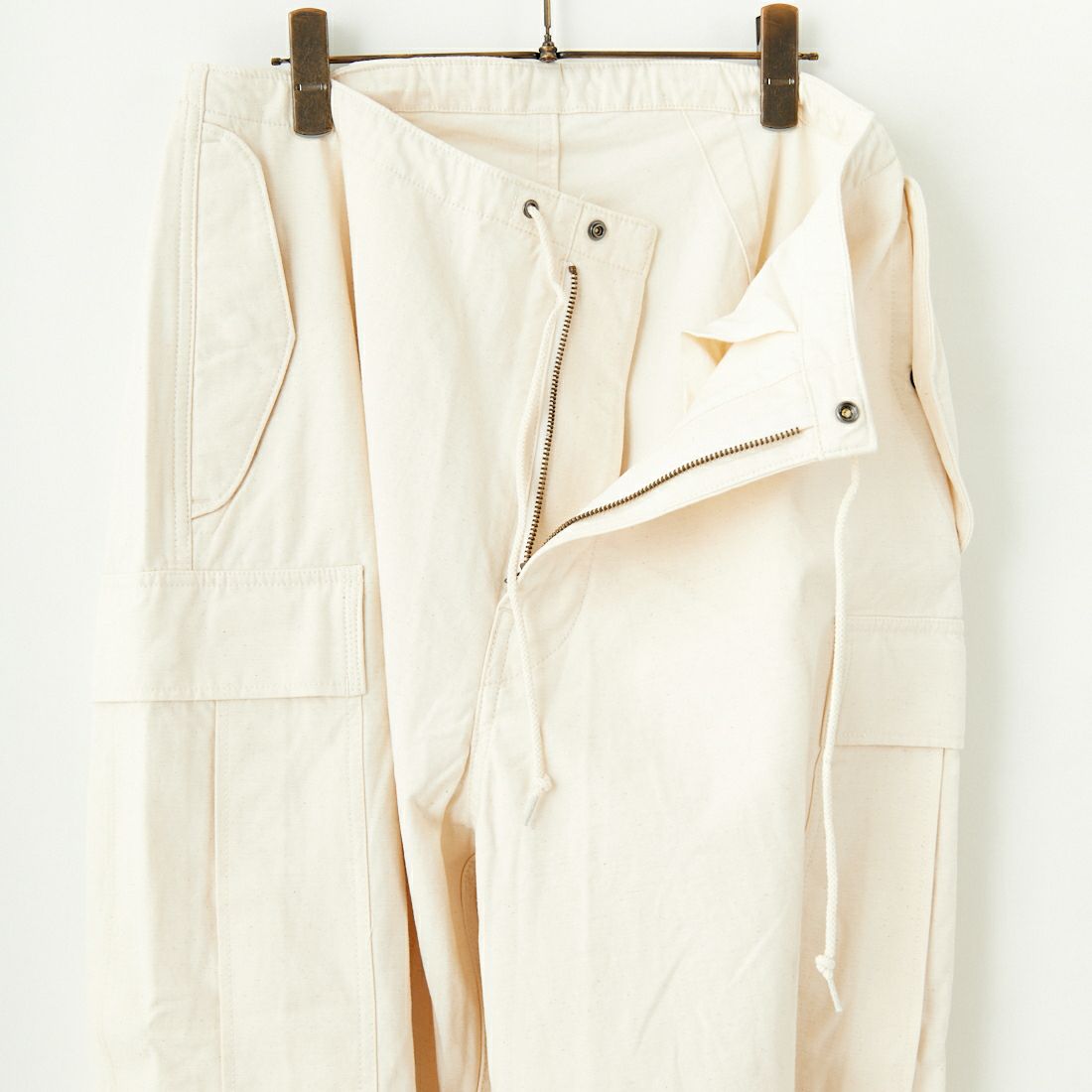 ARMY TWILL SANFORIZED [アーミーツイル サンフォライズド] バックサテンカーゴパンツ [AM-2455001] ECRU