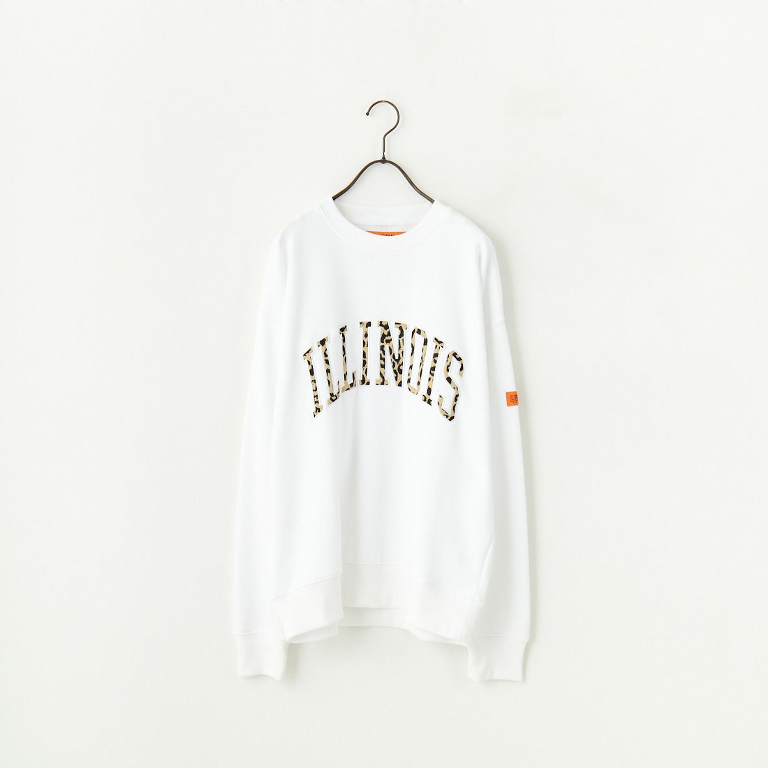 UNIVERSAL OVERALL [ユニバーサルオーバーオール] 別注 カレッジロゴデザイン クルーネックスウェット [U2431228IN-JF] WHITE