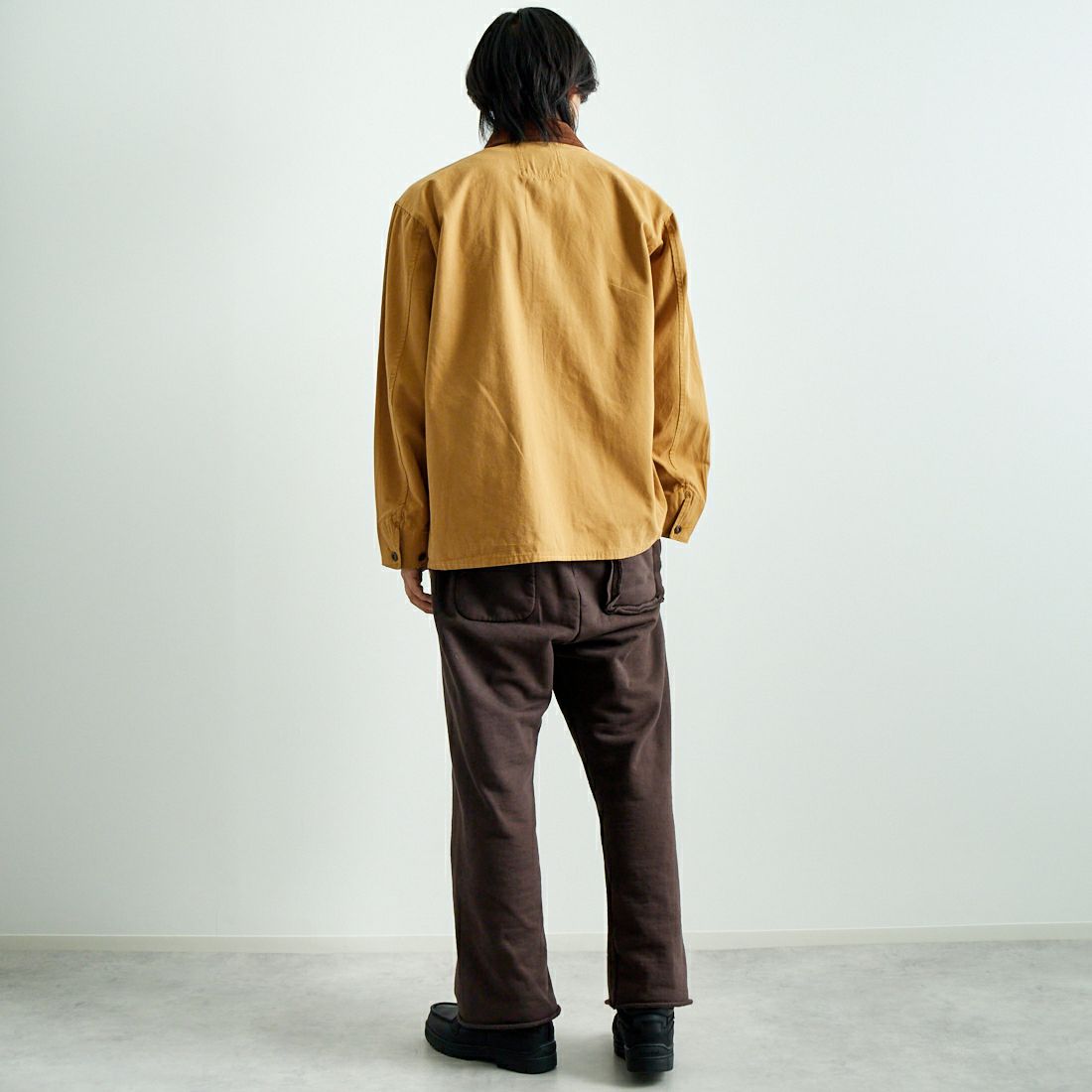 ARMY TWILL SANFORIZED [アーミーツイル サンフォライズド] ダックロガージャケット [AM-2454001] MUSTARD &&モデル身長：179cm 着用サイズ：M&&