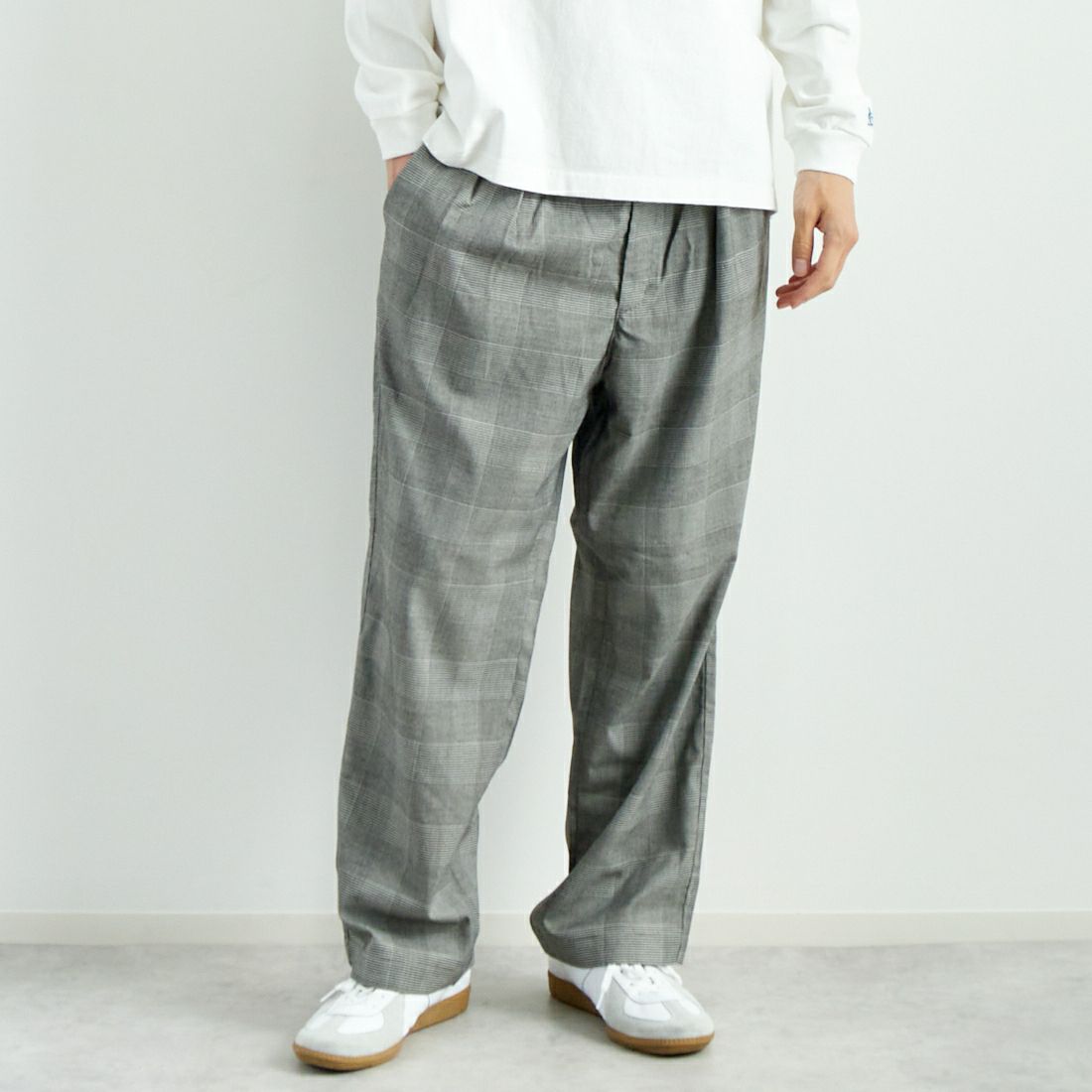 Noir Fabrik [ヌワールファブリック] T/Rツイルストレッチ チェックタックインパンツ [NF-243-055] G GREN CHK &&モデル身長：182cm 着用サイズ：L&&