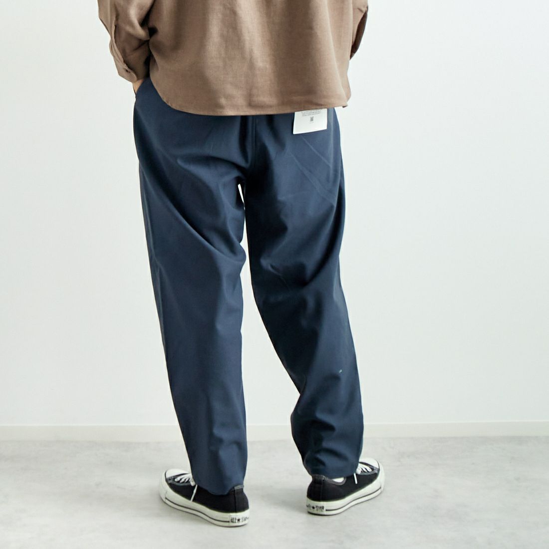 Jeans Factory Clothes [ジーンズファクトリークローズ] ウール混ストレッチワイドテーパードパンツ [JFC-243-054] 05 B.GRY &&モデル身長：182cm 着用サイズ：L&&