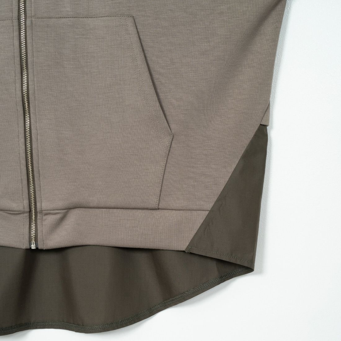 Jeans Factory Clothes [ジーンズファクトリークローズ] 異素材切り替え ボンディングパーカー [21243068] 056 ｶｰｷ