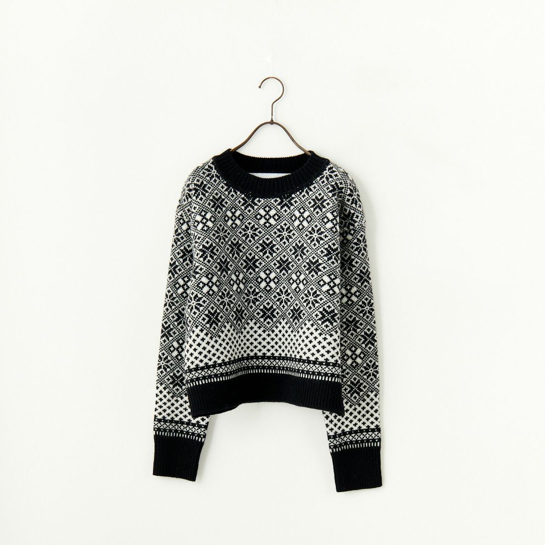 ひーこ。ページ 33Degrees [サーティスリーディグリーズ] 5G求心柄クルーネックニット