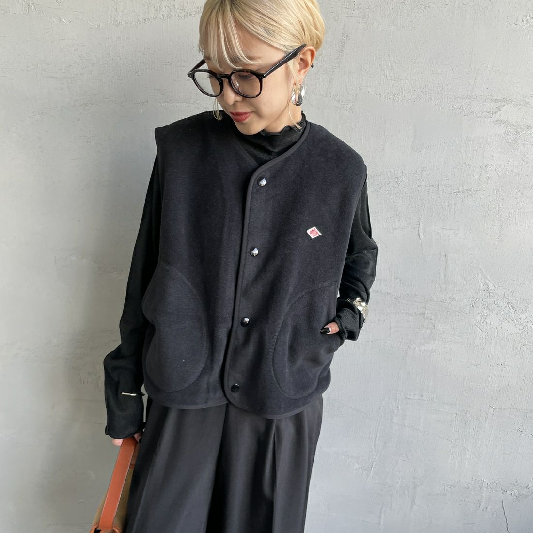 BLACK&&モデル身長：150cm 着用サイズ：36&&