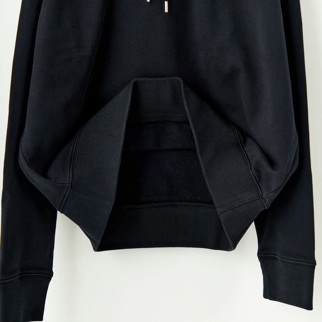 MAISON KITSUNE [メゾン キツネ] ウォーターフォール オーバーサイズフーディ [NM00705KM0001] P199 BLK