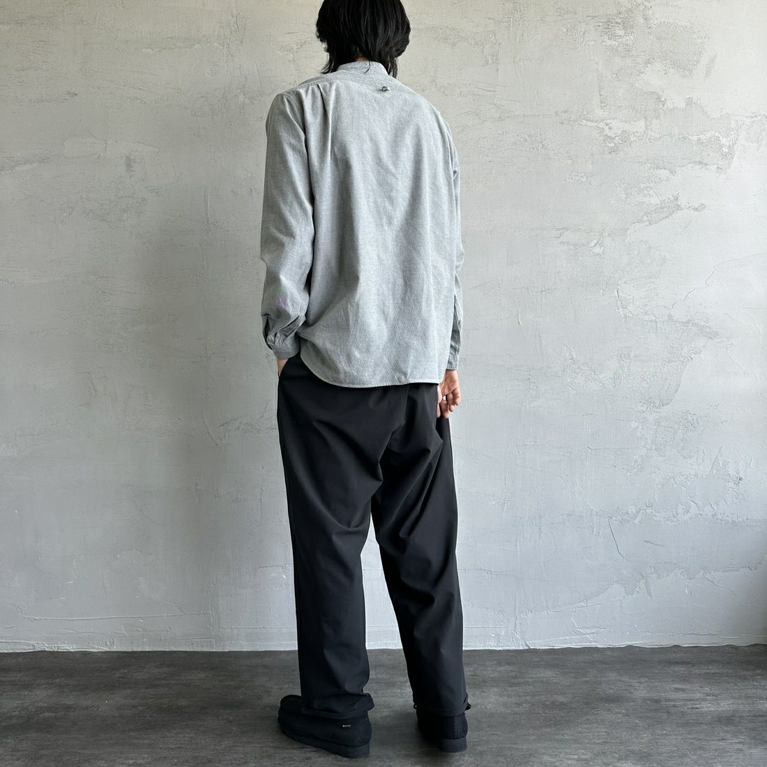 DANTON [ダントン] 先染めビエラ バンドカラーシャツ [DT-B0280VSS] GREY CHAMB &&モデル身長：179cm 着用サイズ：42&&