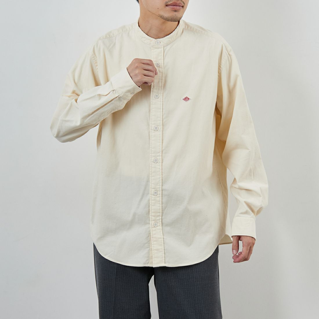 OFF WHITE&&モデル身長：168cm 着用サイズ：40&&