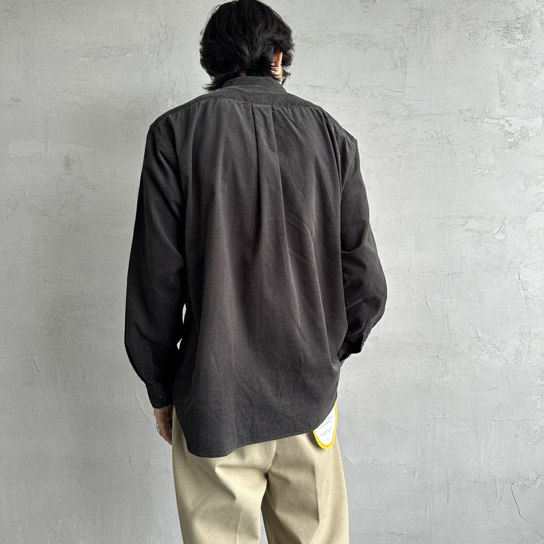 DANTON [ダントン] コーデュロイ バンドカラーシャツ [DT-B0291MCD] CHARCOAL &&モデル身長：179cm 着用サイズ：42&&