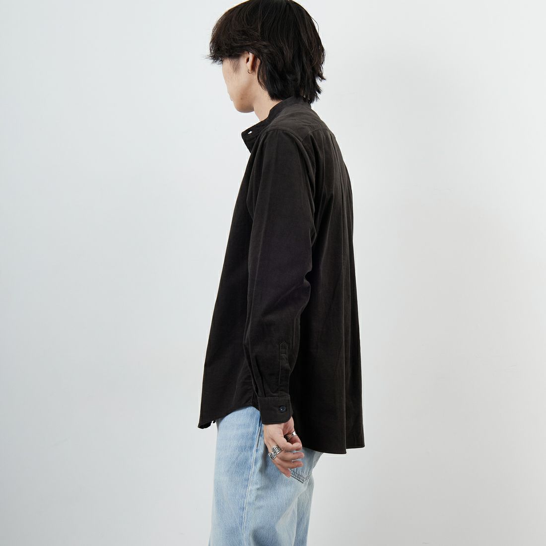 DANTON [ダントン] コーデュロイ バンドカラーシャツ [DT-B0291MCD] CHARCOAL &&モデル身長：179cm 着用サイズ：40&&
