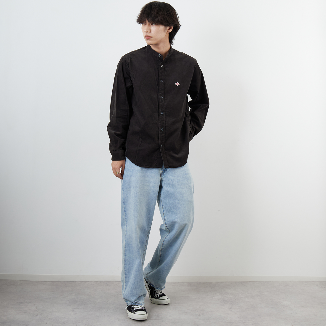 DANTON [ダントン] コーデュロイ バンドカラーシャツ [DT-B0291MCD] CHARCOAL &&モデル身長：179cm 着用サイズ：40&&