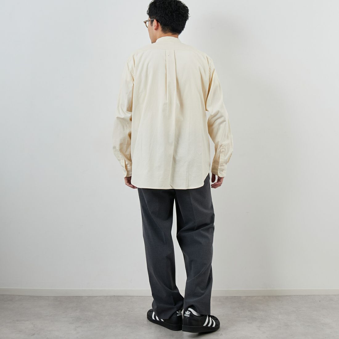 DANTON [ダントン] コーデュロイ バンドカラーシャツ [DT-B0291MCD] OFF WHITE &&モデル身長：168cm 着用サイズ：40&&