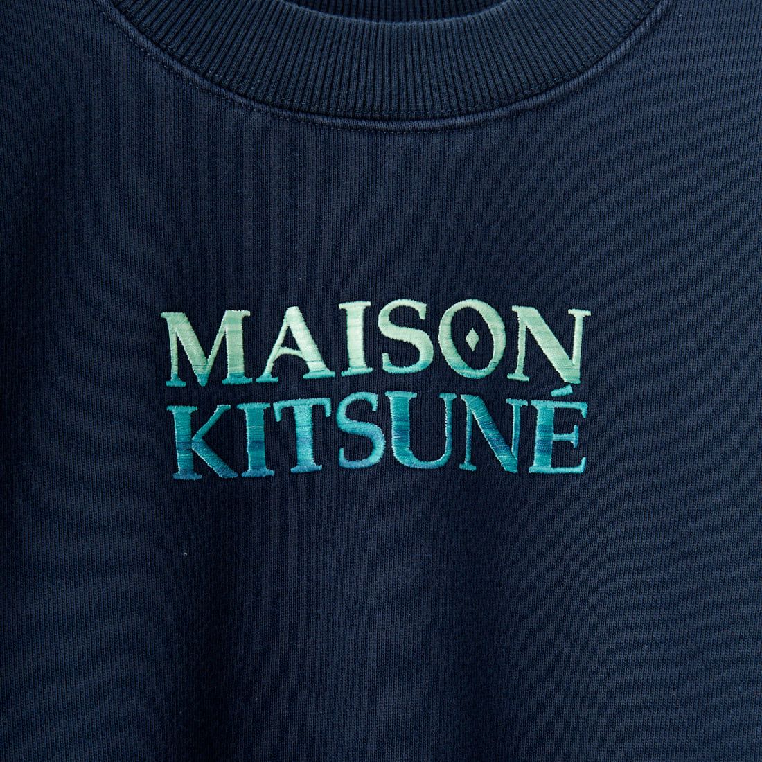 MAISON KITSUNE [メゾン キツネ] グラデーション ボクシースウェット