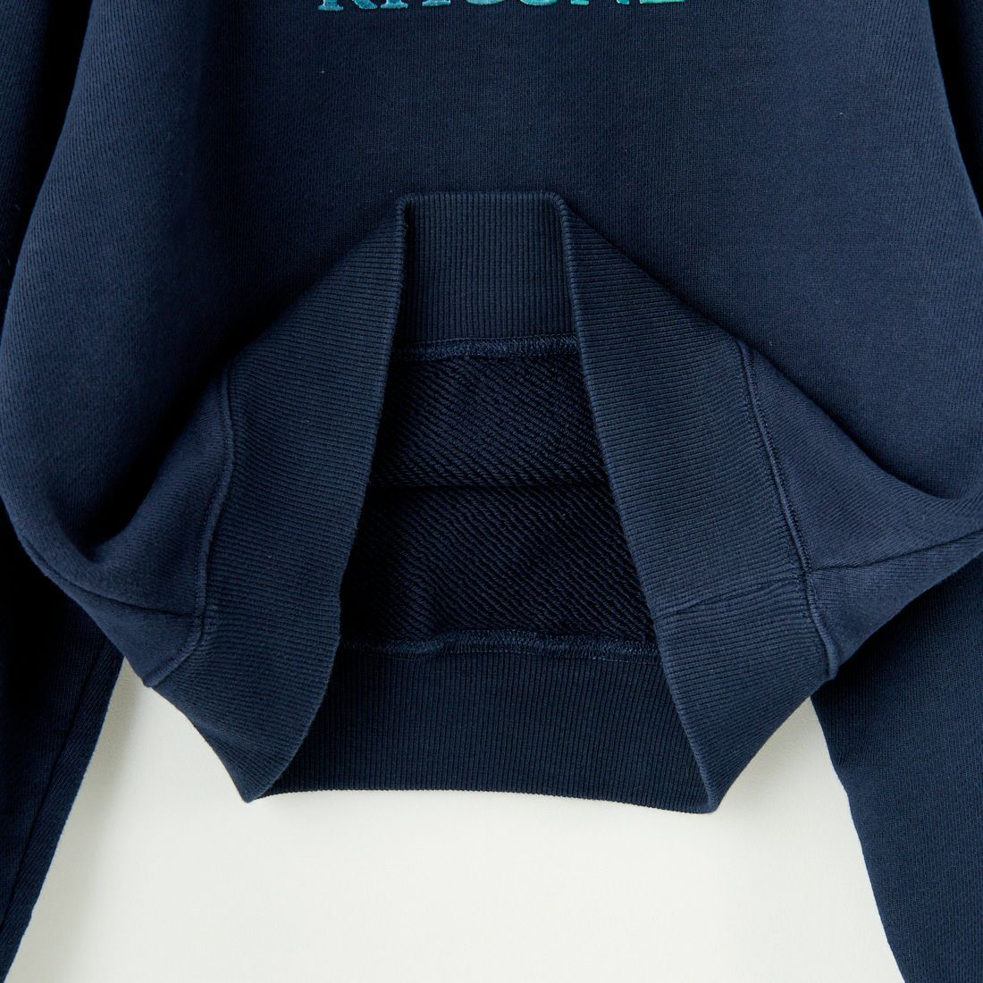 MAISON KITSUNE [メゾン キツネ] グラデーション ボクシースウェットシャツ [NW00309KM0326] P480 NAVY