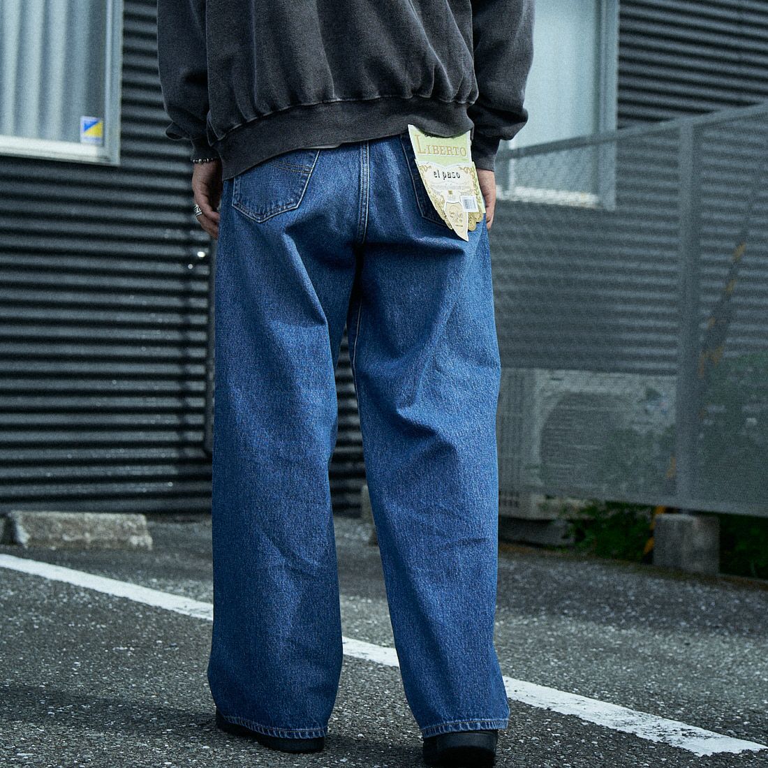 LIBERTO [リベルト] EL PASO ワイドバギーデニム [FL2500] 93 S.W &&モデル身長：179cm 着用サイズ：30&&