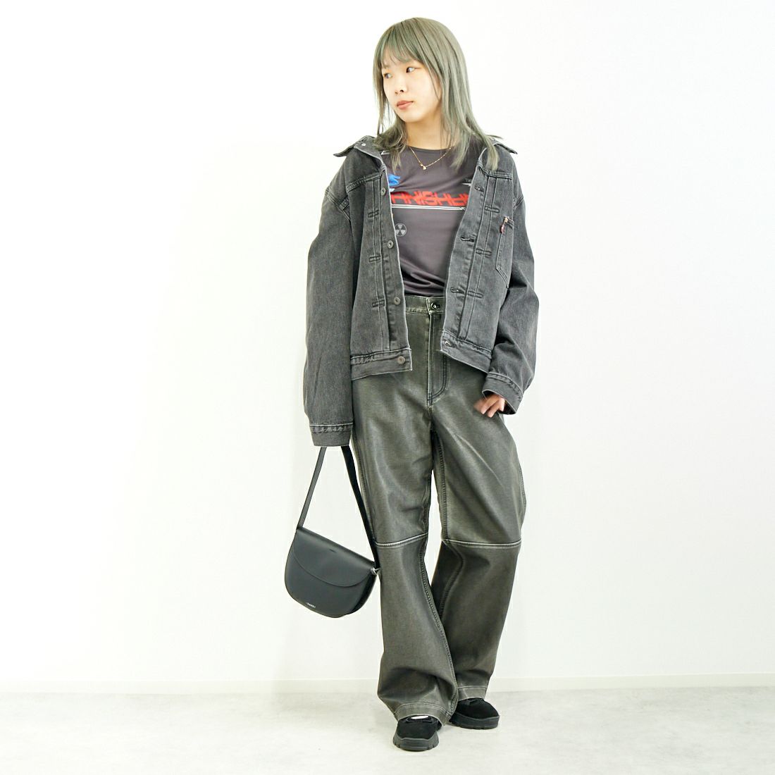 LEVI'S [リーバイス] TYPE1 トラッカージャケット [A3174-00] 00 MIDNIGH &&モデル身長：167cm 着用サイズ：S&&