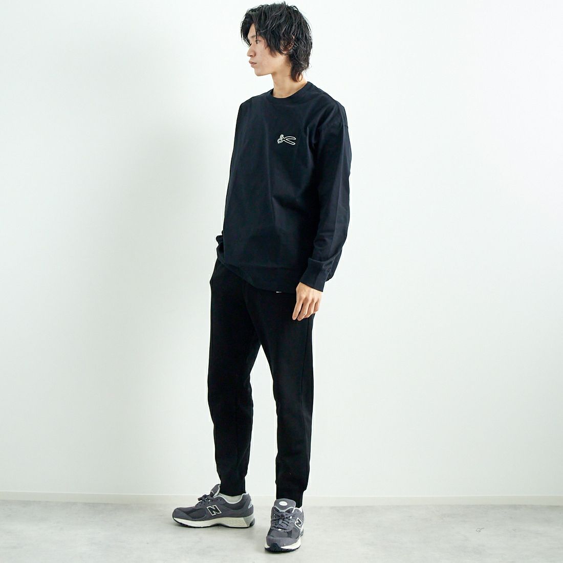 DENHAM [デンハム] CHAIN ロングスリーブTシャツ [CHAIN-LS-TEE] BLACK &&モデル身長：182cm 着用サイズ：L&&