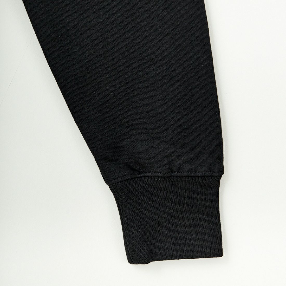 HUF [ハフ] AS SEEN ON TV バックプリントスウェット [PF00690] BLACK
