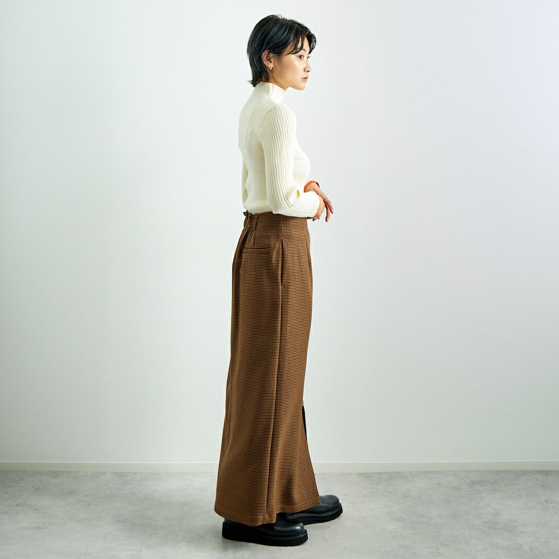 Jeans Factory Clothes [ジーンズファクトリークローズ] ジップスリットタイトスカート [21243056] 036 ﾌﾞﾗｳﾝC &&モデル身長：160cm 着用サイズ：36&&