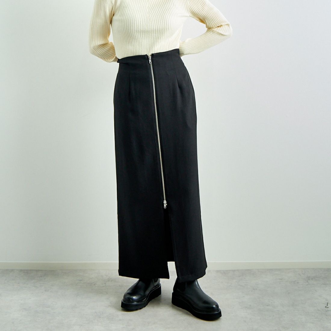 Jeans Factory Clothes [ジーンズファクトリークローズ] ジップスリットタイトスカート [21243056] 004 ﾌﾞﾗｯｸ &&モデル身長：160cm 着用サイズ：36&&