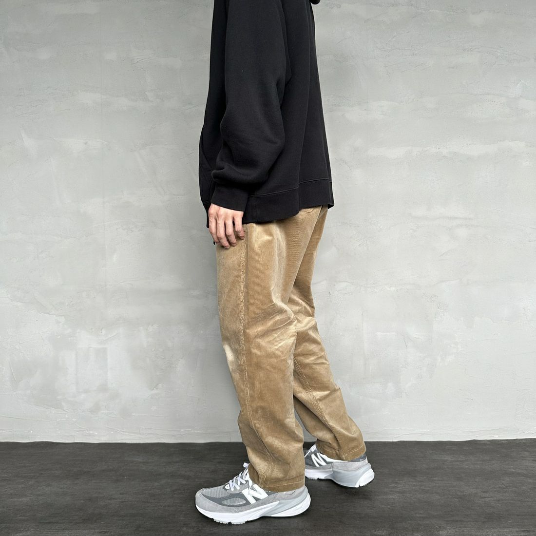GRAMiCCi [グラミチ] コーデュロイルーズテーパードリッジパンツ [G4FU-P040] CHINO &&モデル身長：168cm 着用サイズ：M&&