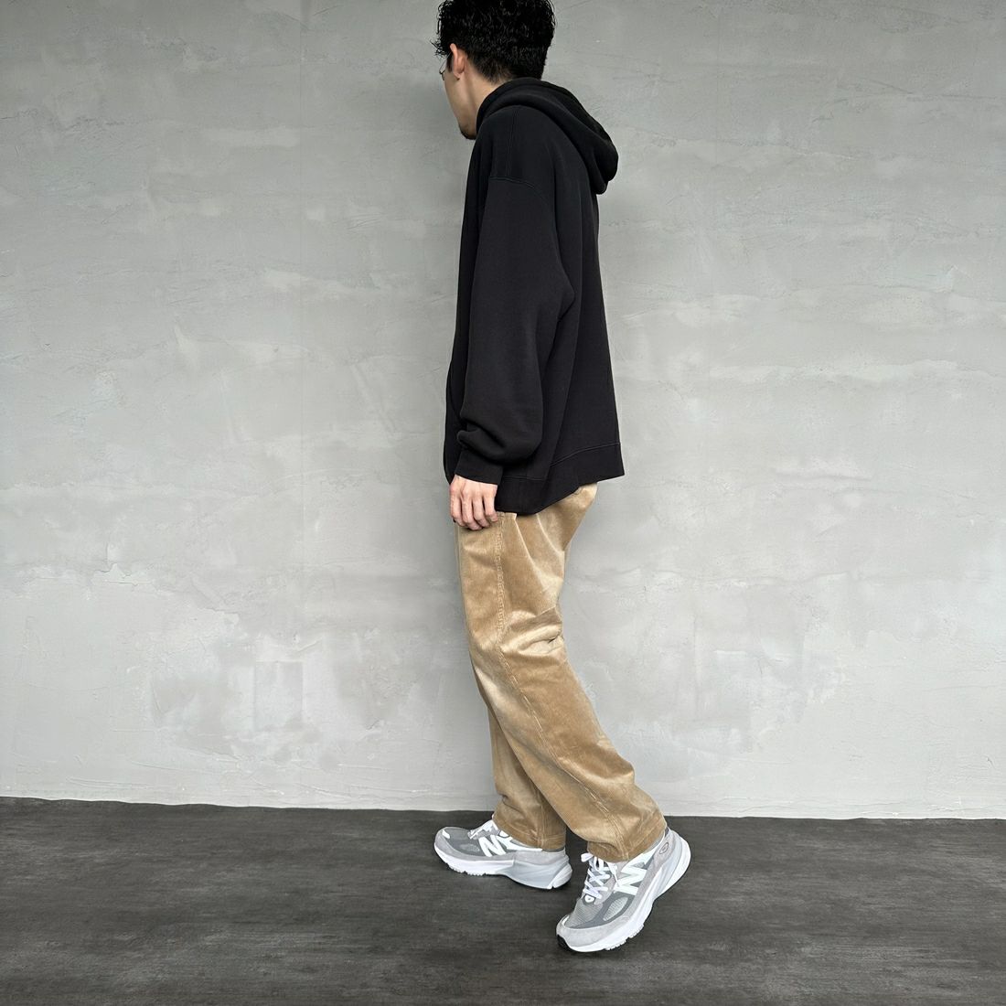 GRAMiCCi [グラミチ] コーデュロイルーズテーパードリッジパンツ [G4FU-P040] CHINO &&モデル身長：168cm 着用サイズ：M&&