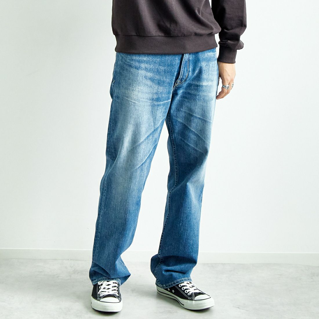 YANUK [ヤヌーク] クラシックストレート BEN/ベン [57243004] PLB &&モデル身長：179cm 着用サイズ：32&&